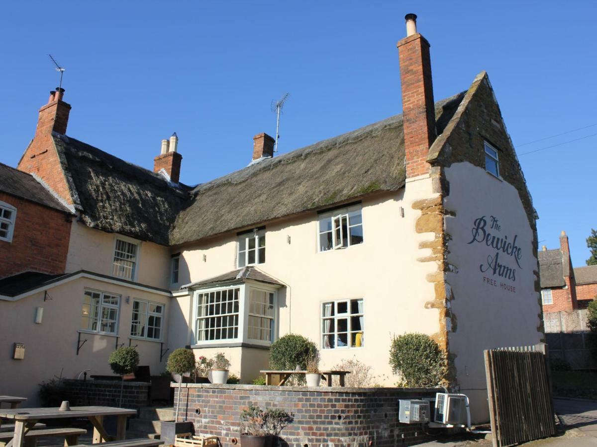 Bed and Breakfast The Bewicke Arms Hallaton Exterior foto